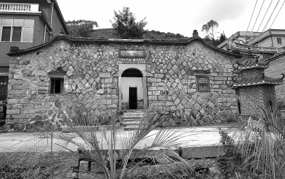 鳳山學(xué)堂大門(mén)