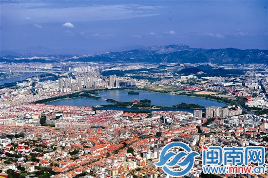 高空下，西湖公園、泉州博物館、閩臺緣博物館等構(gòu)筑