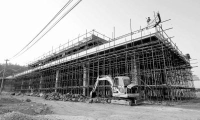 建設(shè)中的南石高速石井收費(fèi)站