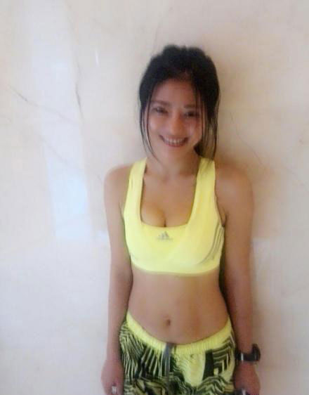 最美馬拉松女孩火了 跑步狂人要跑100個全程11