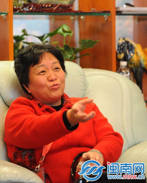 泉州市講師團(tuán)團(tuán)長、市政協(xié)委員朱林果