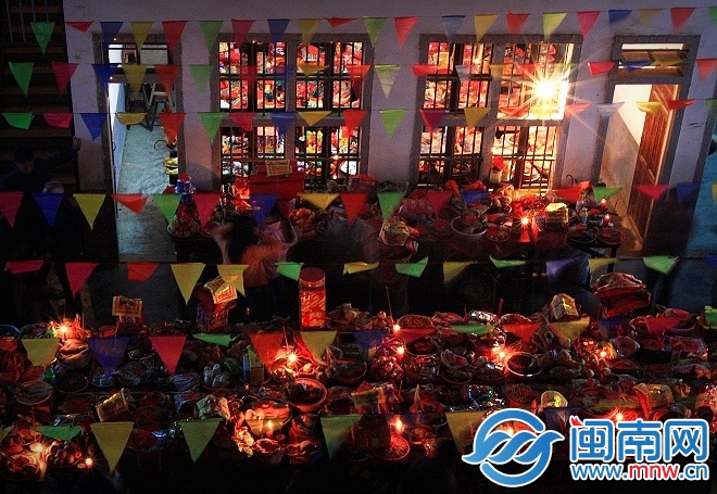 Ȫ�����m�ڼ��ݣ������(zh��n)����ؕƷ�����m������