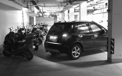 陽光優(yōu)家小區(qū)地下停車場