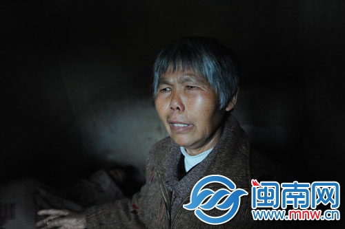 談起自己瘋了20年的兒