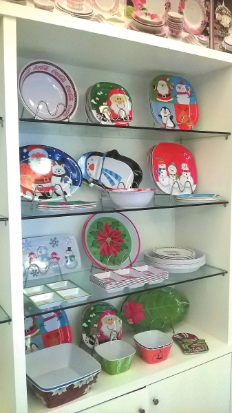 吉利展出的密胺餐具產(chǎn)品。