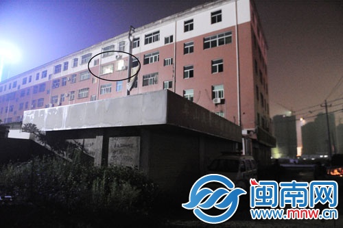 事發(fā)地點(diǎn)就位于這棟樓的5樓