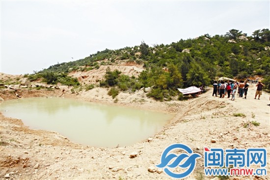 事發(fā)水坑最深處約有5米