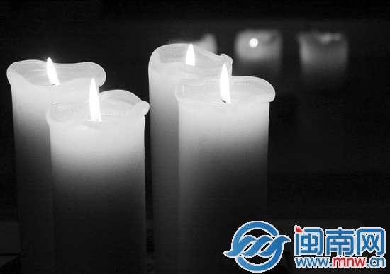 事故客車(chē)共搭載乘客55人：泉州15人 廈門(mén)25人